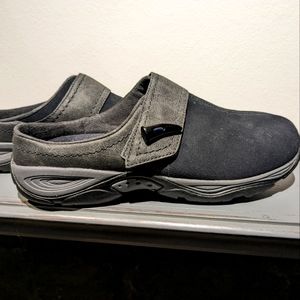 EasySpirit Explore24 shoes